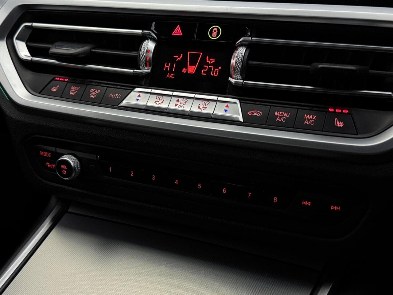 BMW 3 Series thumbnail Infotainment System