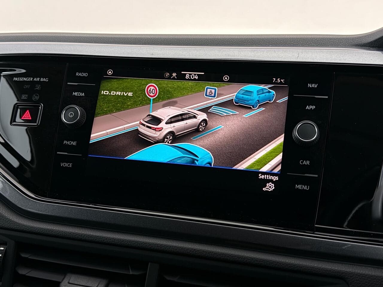Volkswagen Taigo thumbnail Infotainment System
