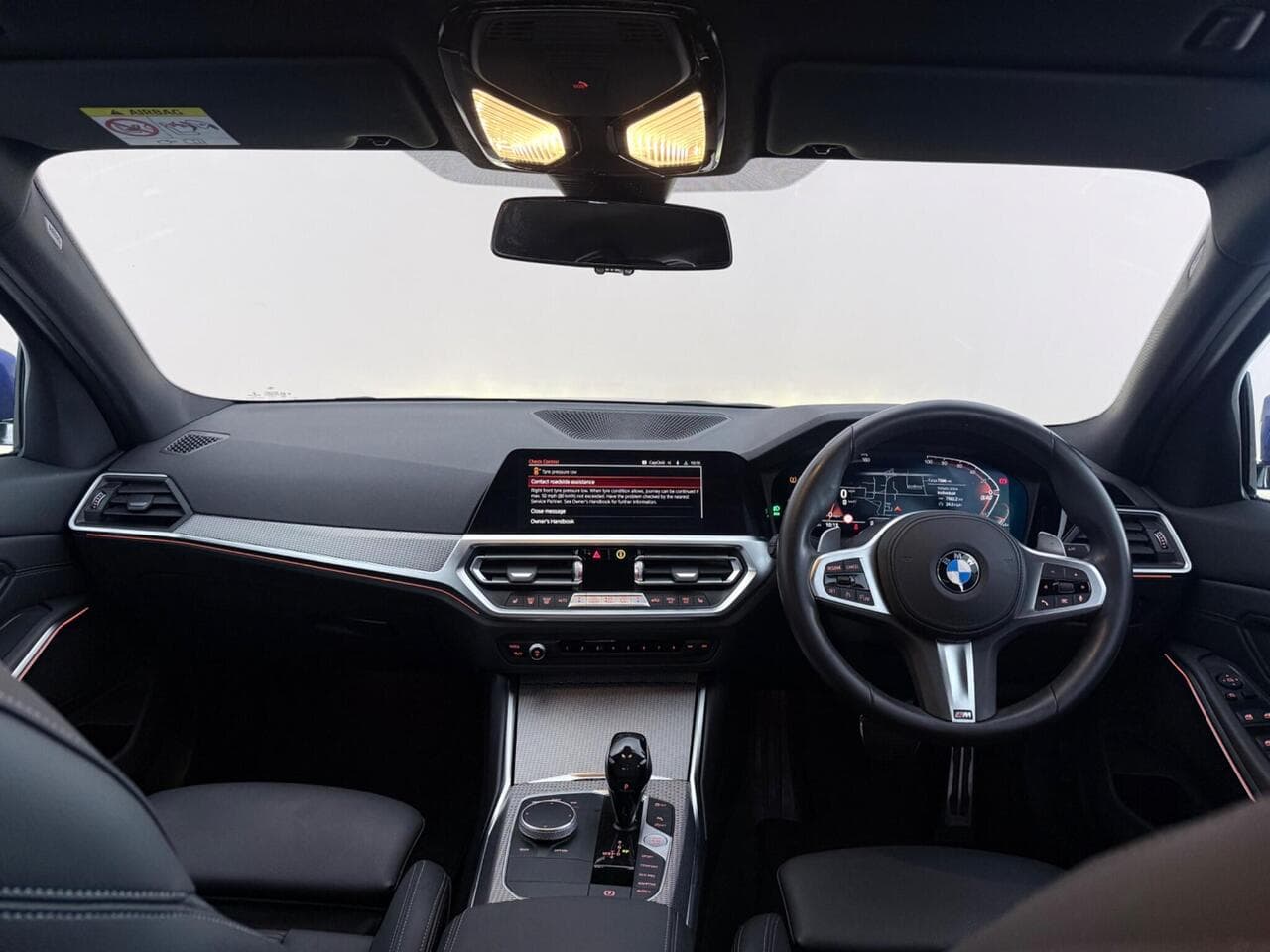 BMW 3 Series thumbnail Interior Front