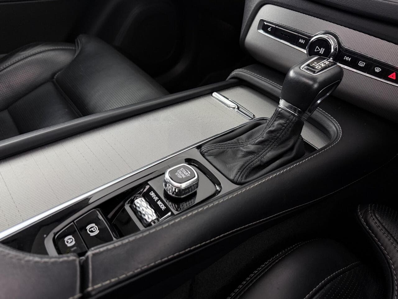 Volvo XC90 thumbnail Interior Front