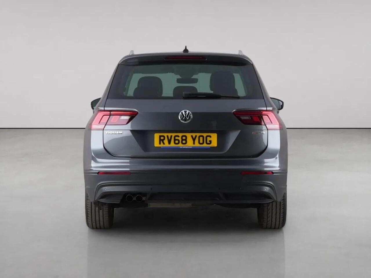Volkswagen Tiguan thumbnail Rear