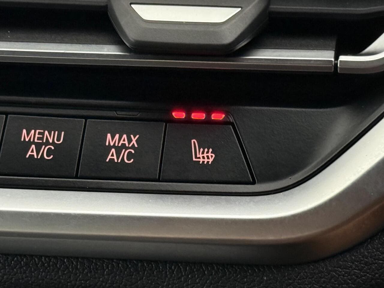 BMW 4 Series Gran Coupe thumbnail Misc Controls