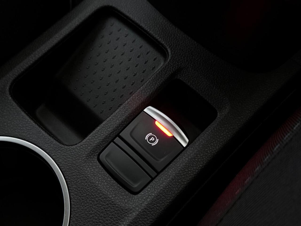Renault Captur thumbnail Misc Controls