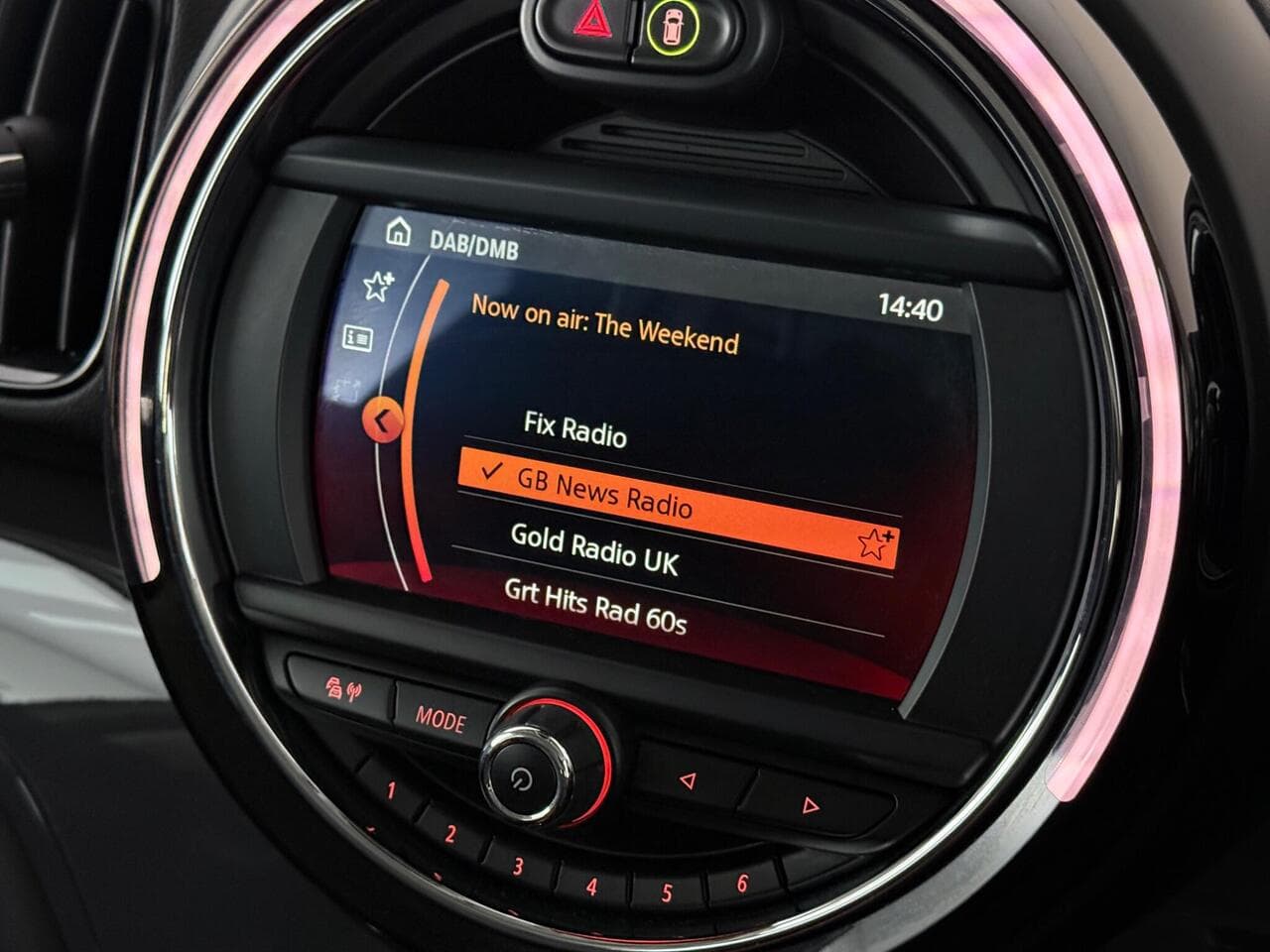 MINI Countryman thumbnail Infotainment System