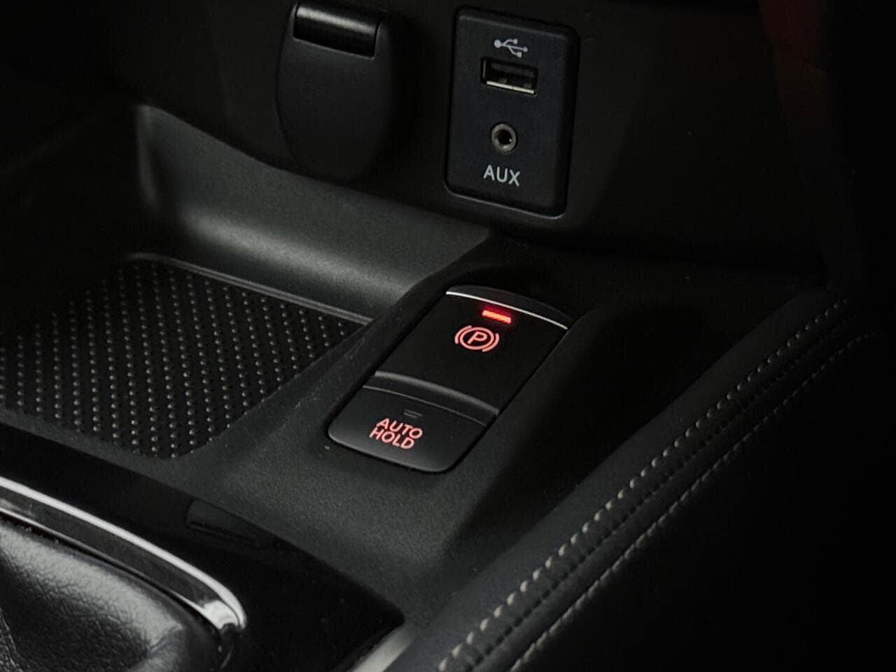 Nissan X-Trail thumbnail Misc Controls
