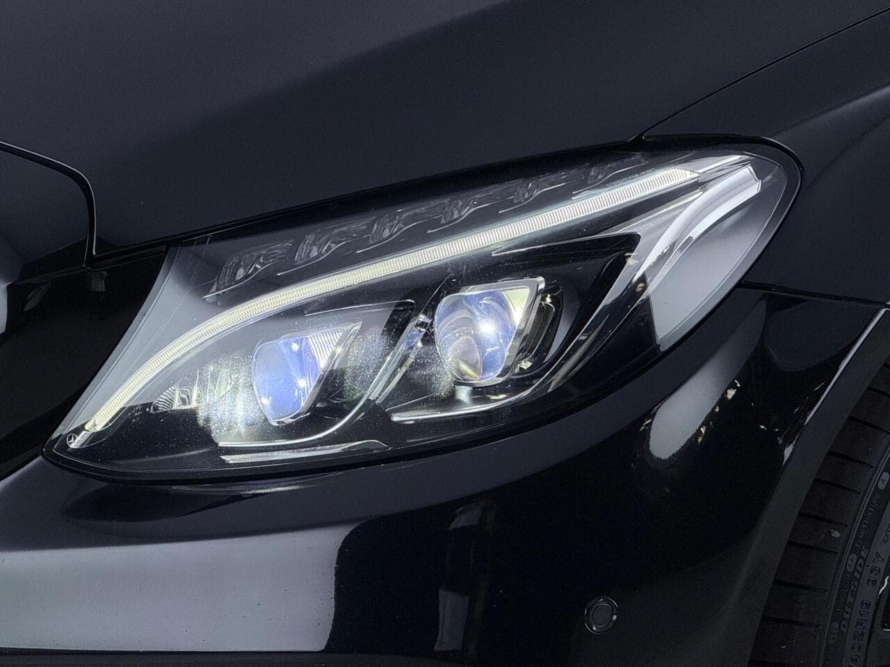 Mercedes-Benz C Class thumbnail Lights Front
