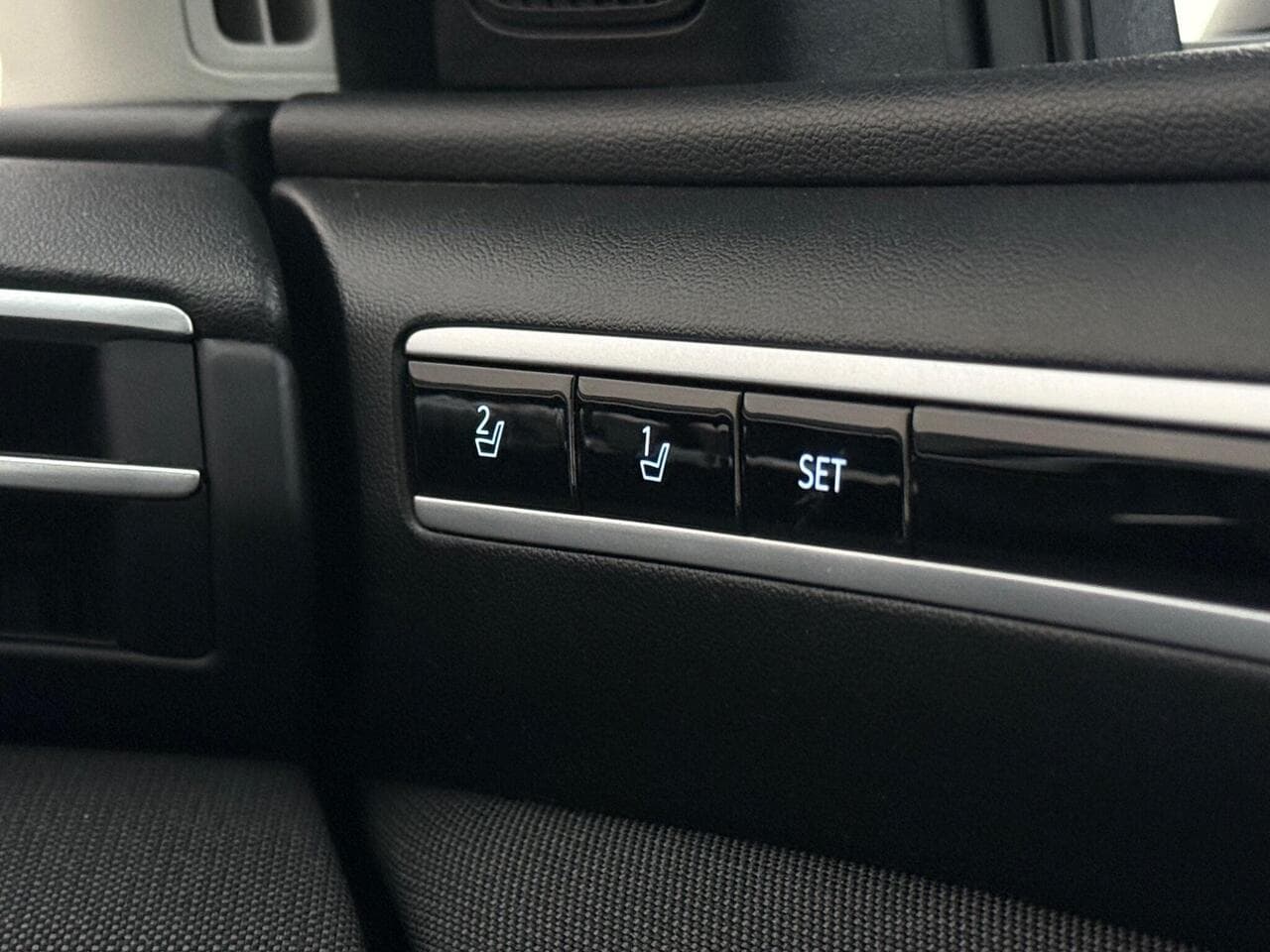 Hyundai TUCSON thumbnail Misc Controls
