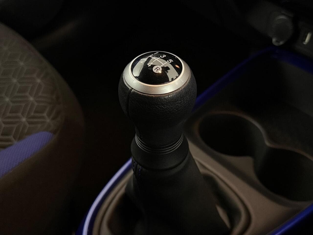 Toyota Aygo X thumbnail Interior Front