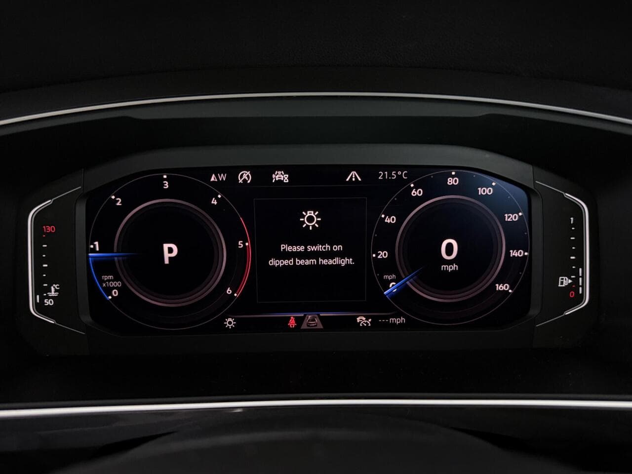 Volkswagen Tiguan thumbnail Driver Instruments