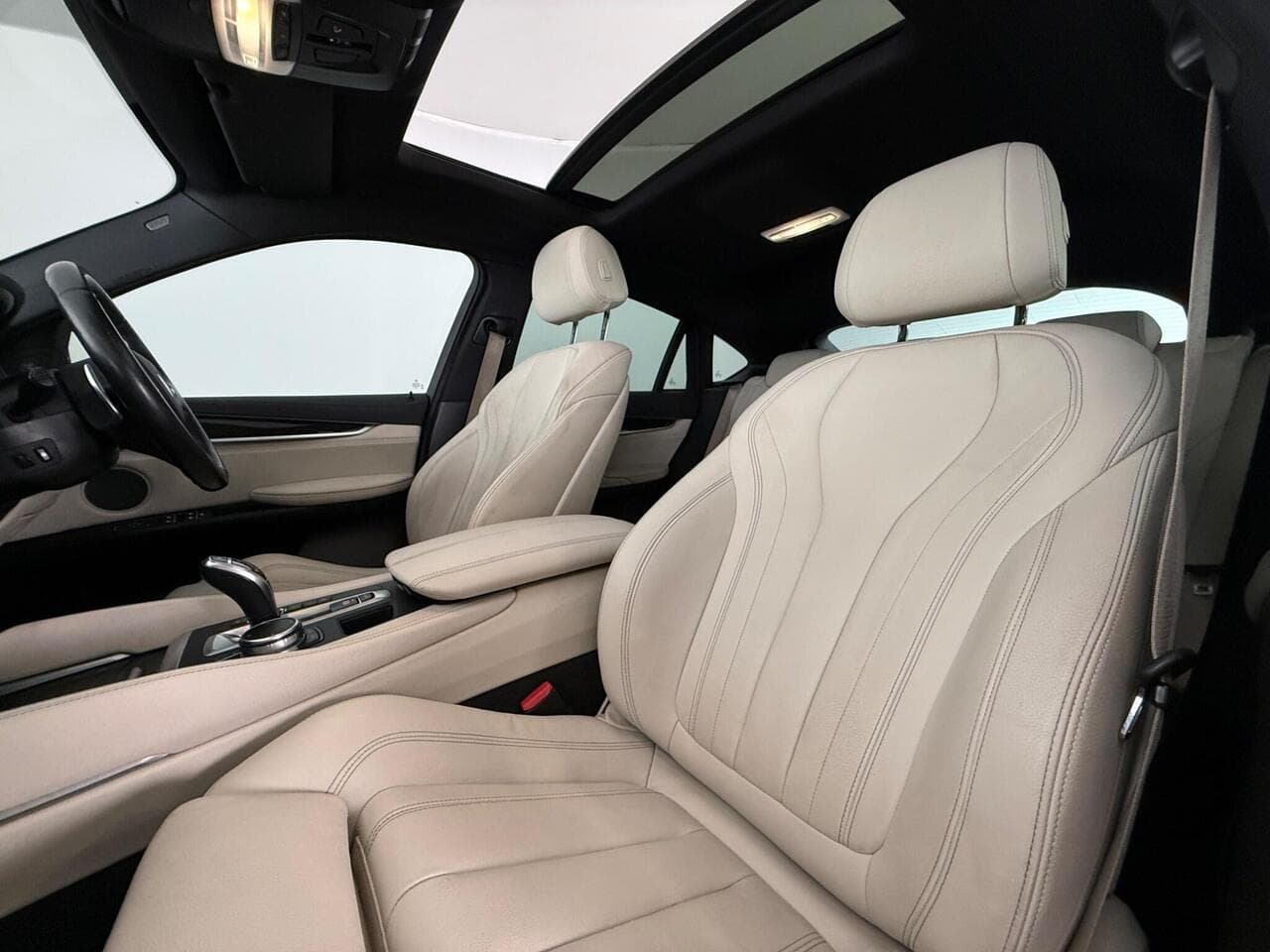 BMW X6 thumbnail Seat Front Passenger