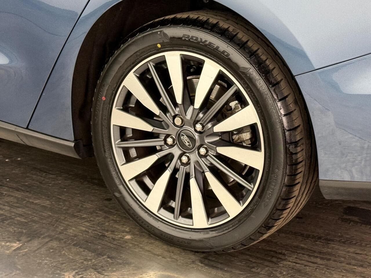 Ford Focus thumbnail Wheel