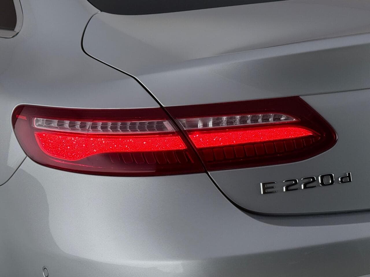 Mercedes-Benz E Class thumbnail Lights Rear