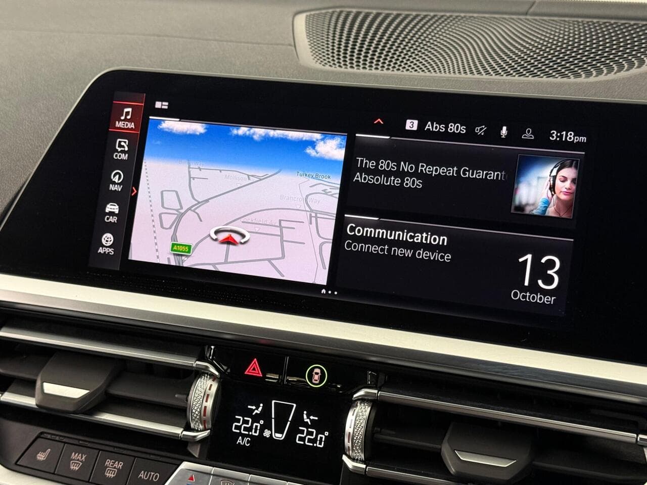 BMW 3 Series thumbnail Infotainment System