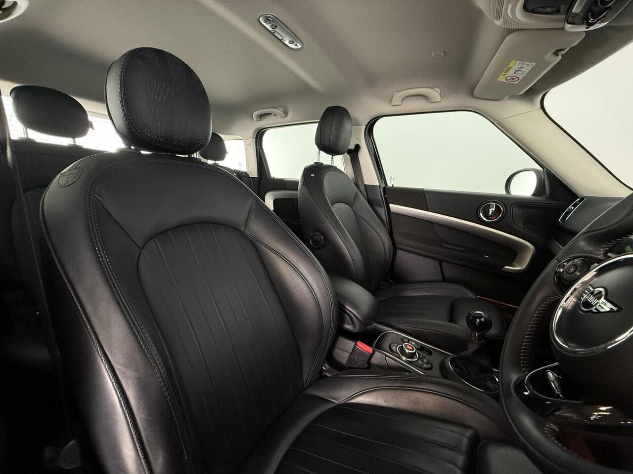 MINI Countryman thumbnail Seat Driver