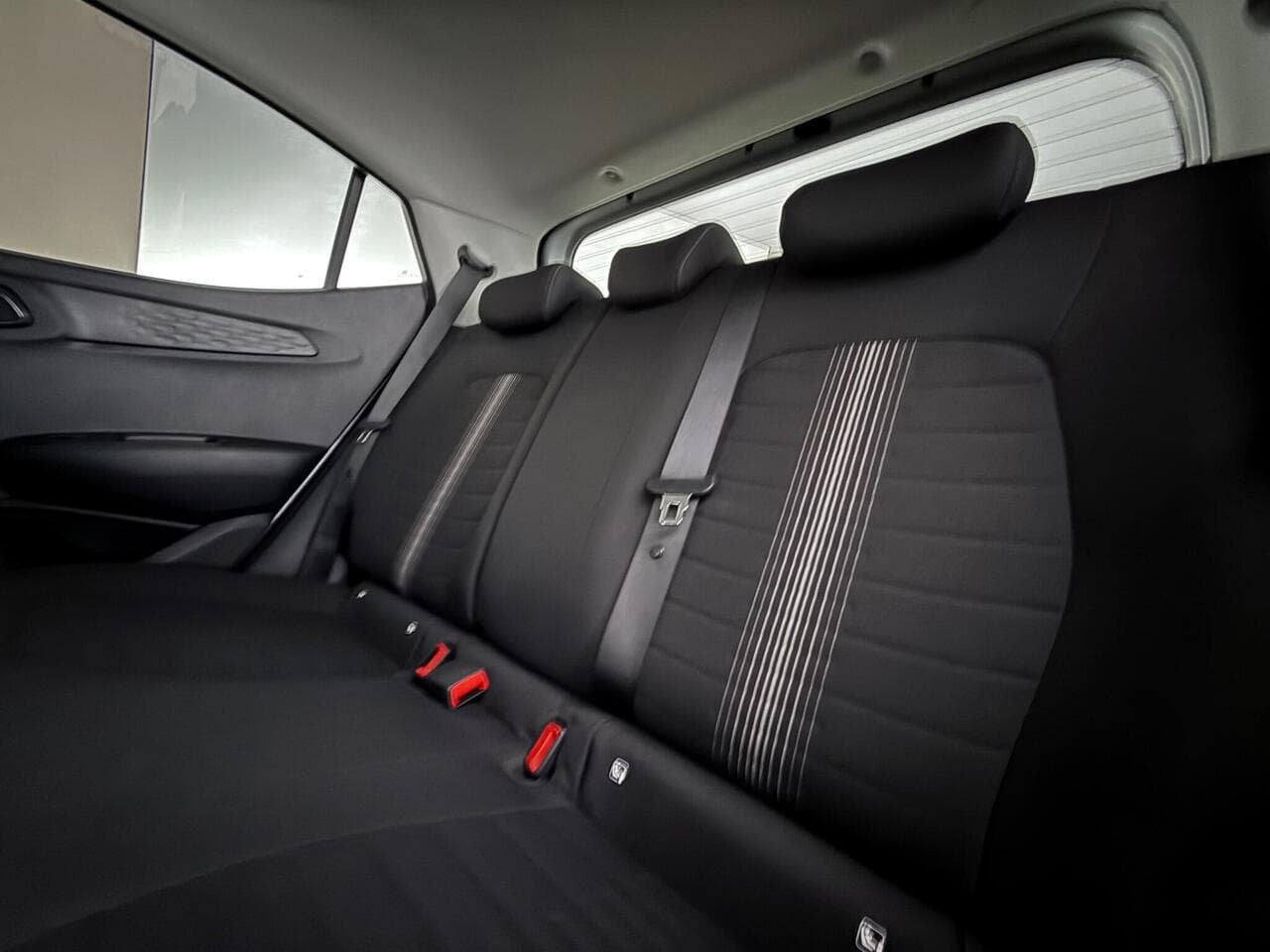 Hyundai i10 thumbnail Seats Rear