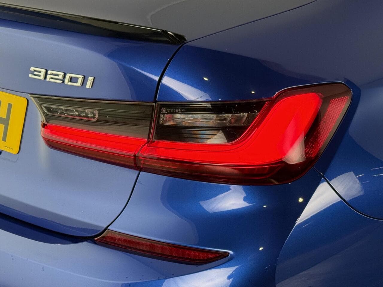 BMW 3 Series thumbnail Lights Rear