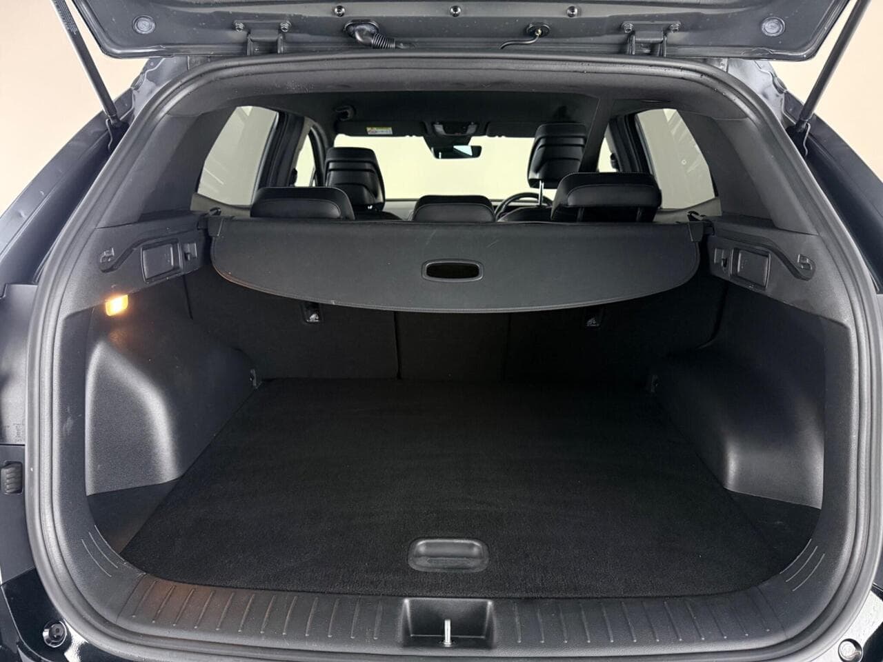 Kia Sportage thumbnail Boot