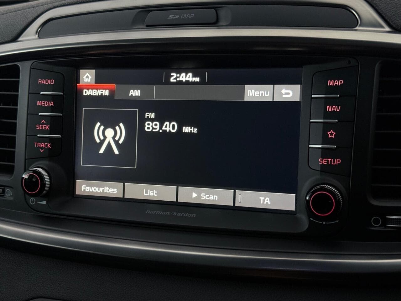 Kia Sorento thumbnail Infotainment System