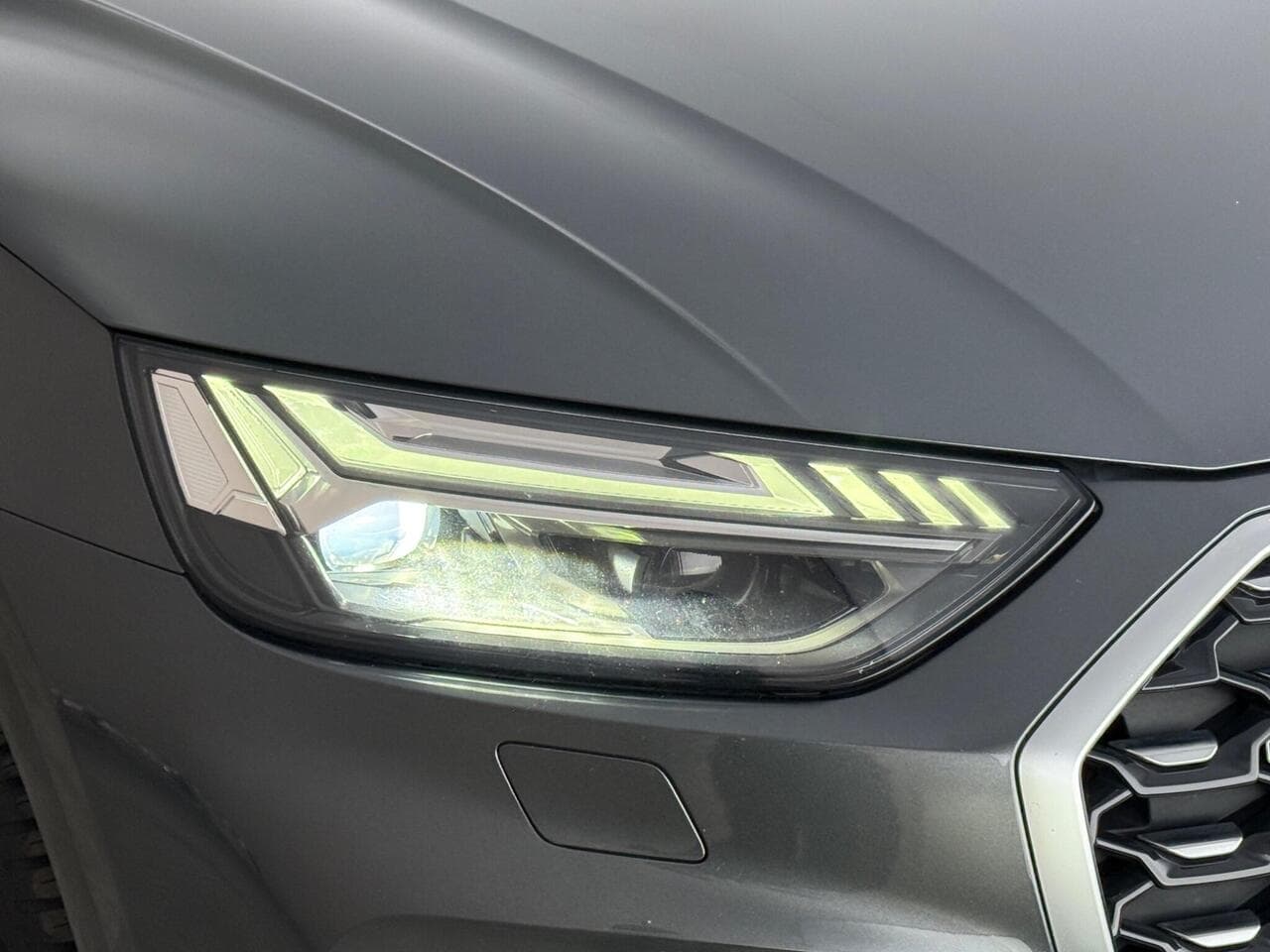 Audi Q5 thumbnail Lights Front