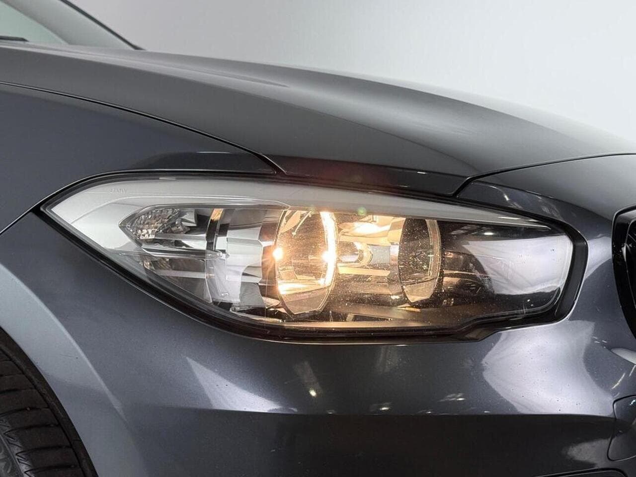 BMW 1 Series thumbnail Lights Front