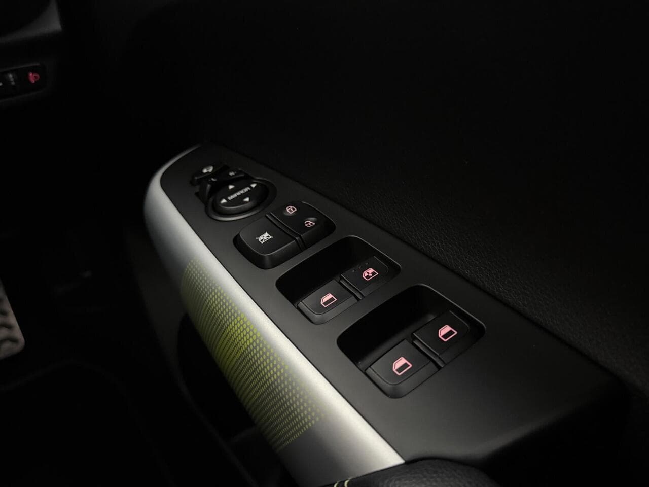 Kia Picanto thumbnail Misc Controls