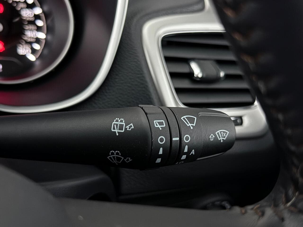 Jeep Compass thumbnail Misc Controls