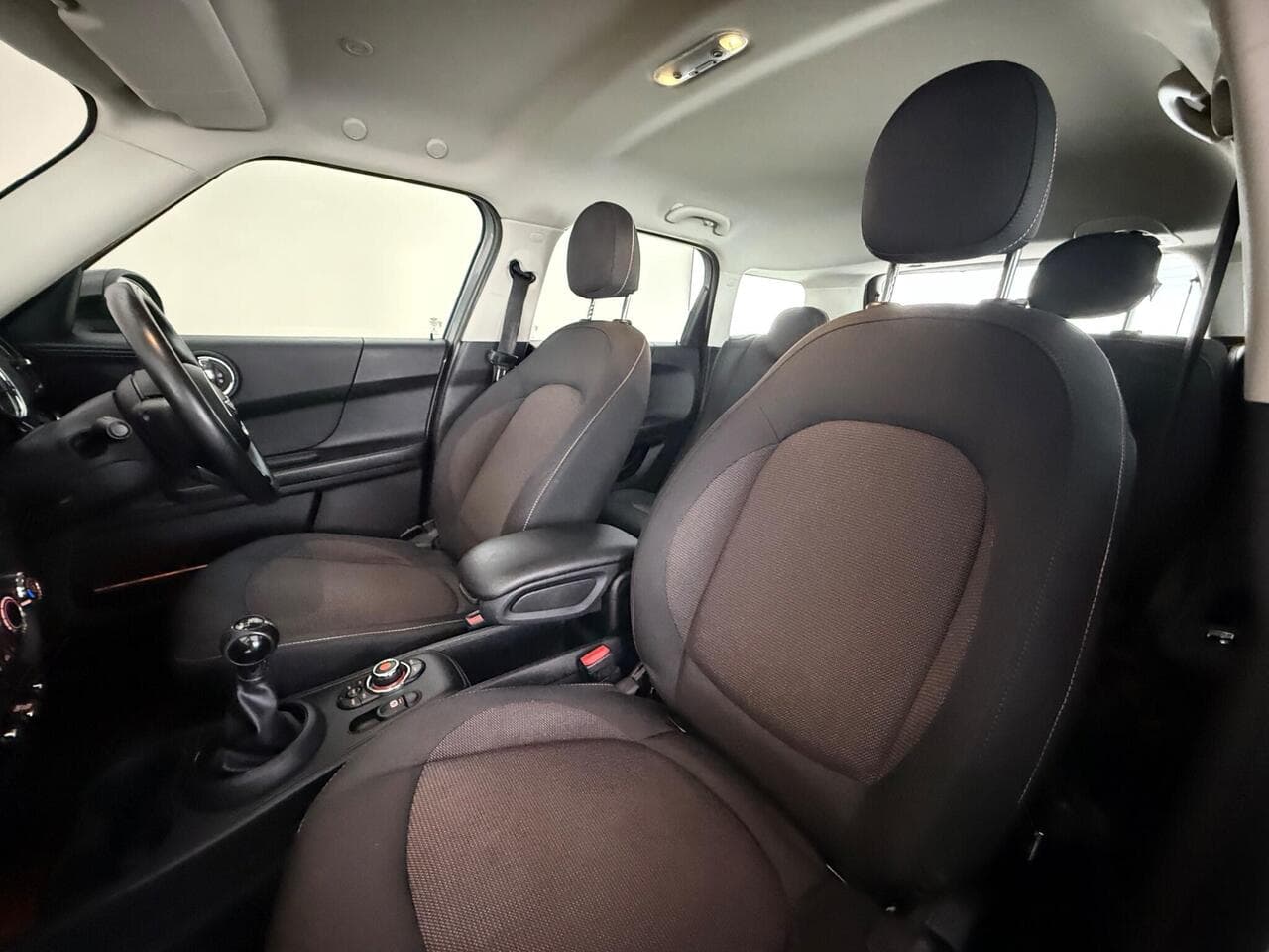 MINI Countryman thumbnail Seat Front Passenger