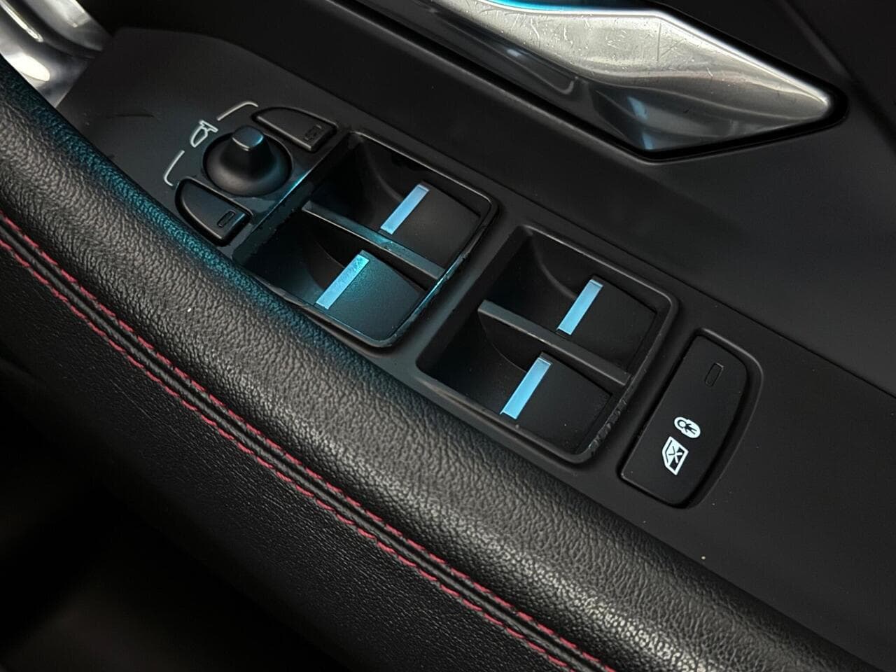 Jaguar E-PACE thumbnail Door Interior