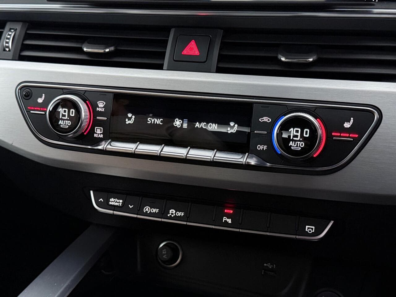 Audi A5 thumbnail Misc Controls