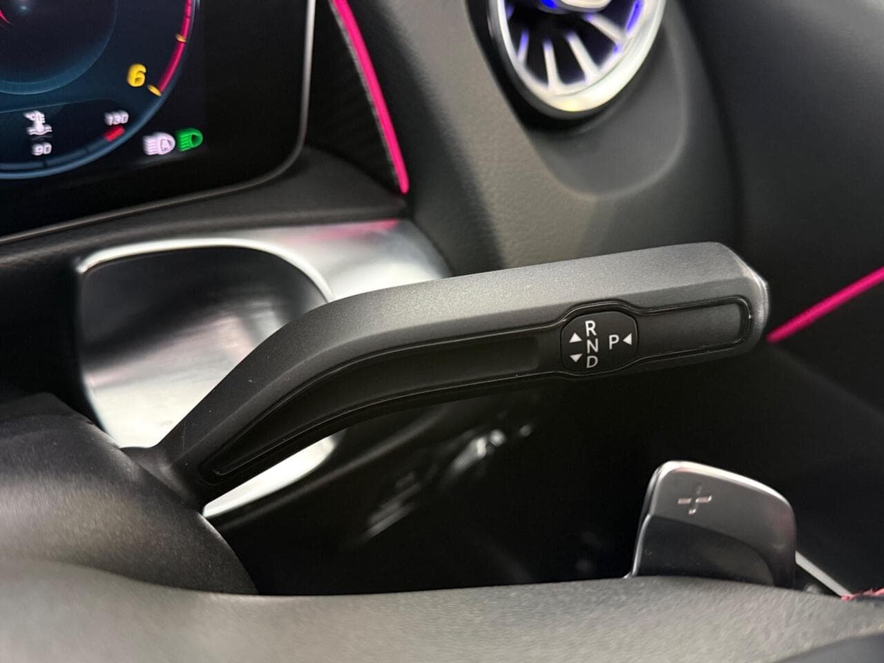 Mercedes-Benz GLB thumbnail Misc Controls