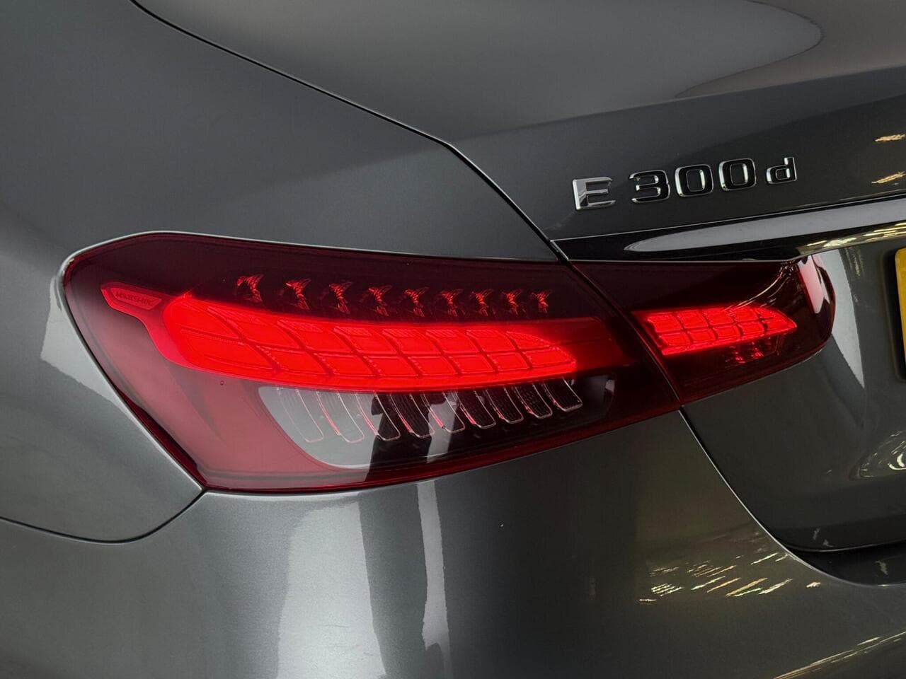Mercedes-Benz E Class thumbnail Lights Rear
