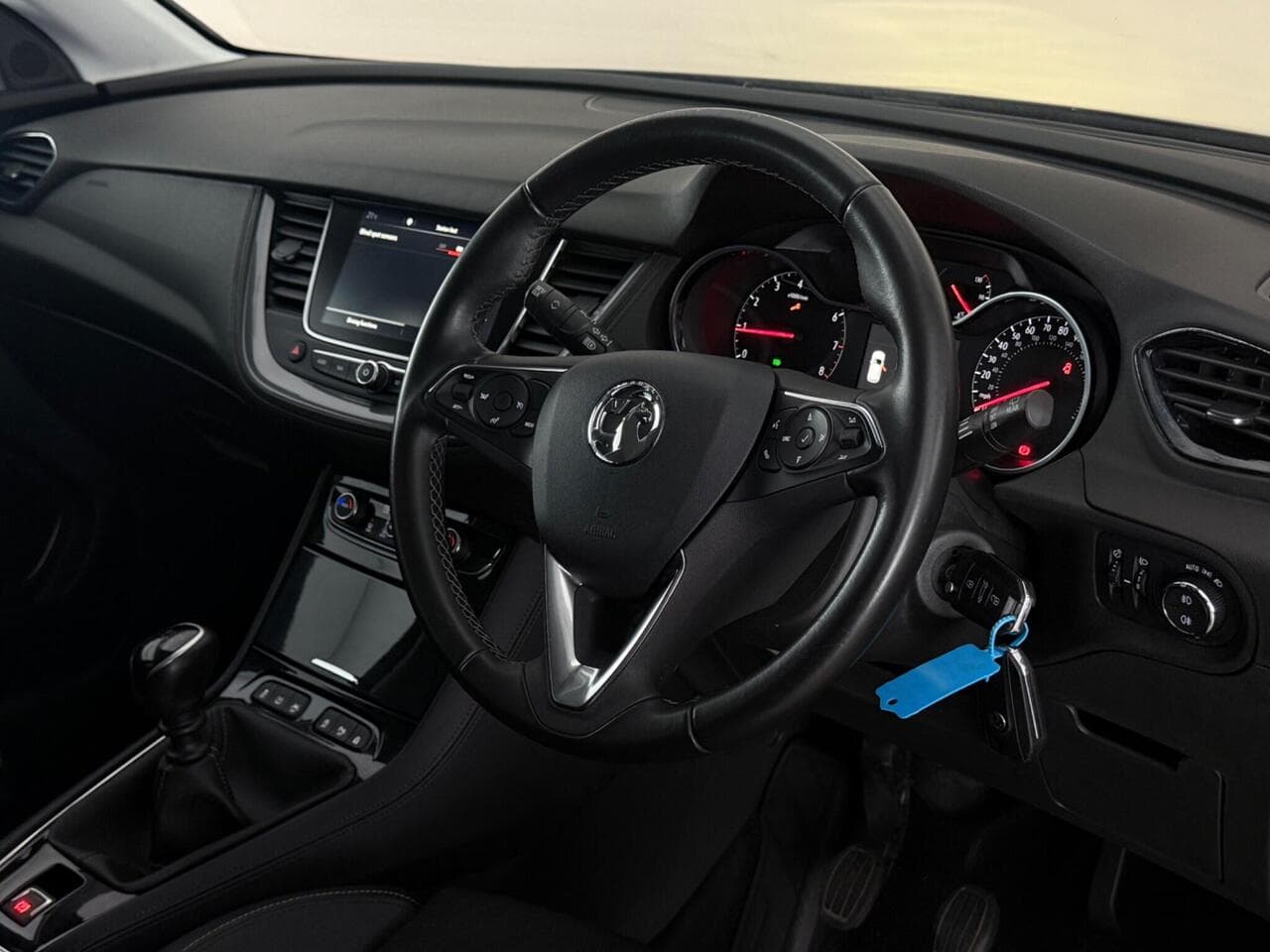 Vauxhall Grandland X thumbnail Interior Front