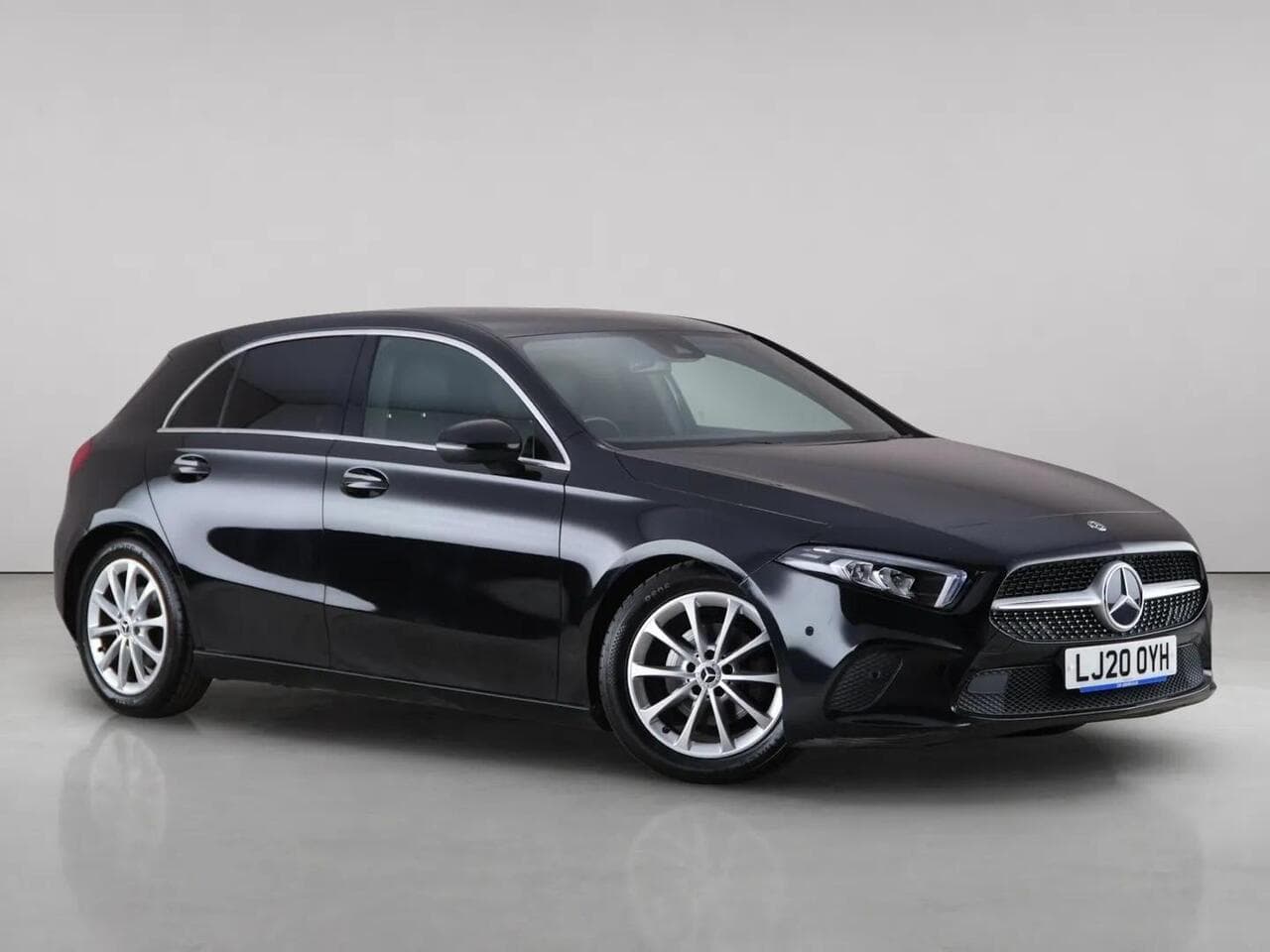 Mercedes-Benz A Class - Mercedes-Benz A Class 1.3 A180 Sport (Executive) 7G-DCT Euro 6 (s/s) 5dr