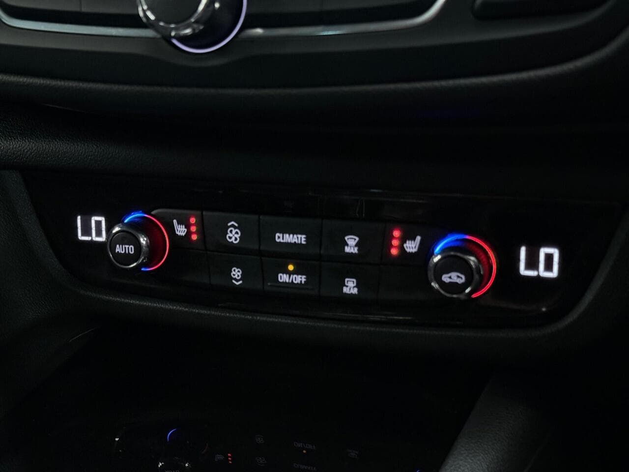 Vauxhall Insignia thumbnail Misc Controls