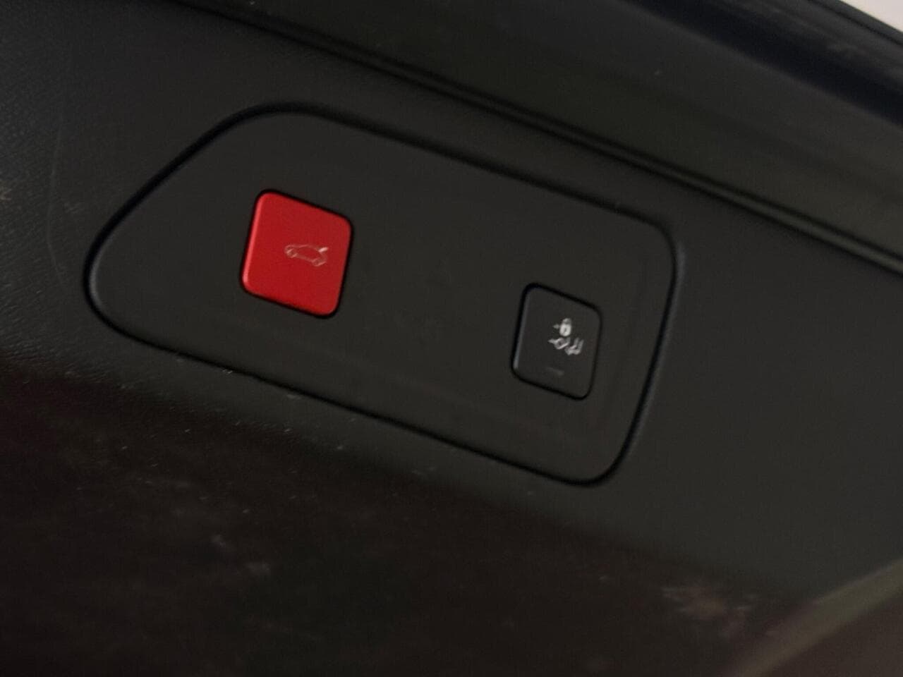 Citroen C5 Aircross thumbnail Misc Controls
