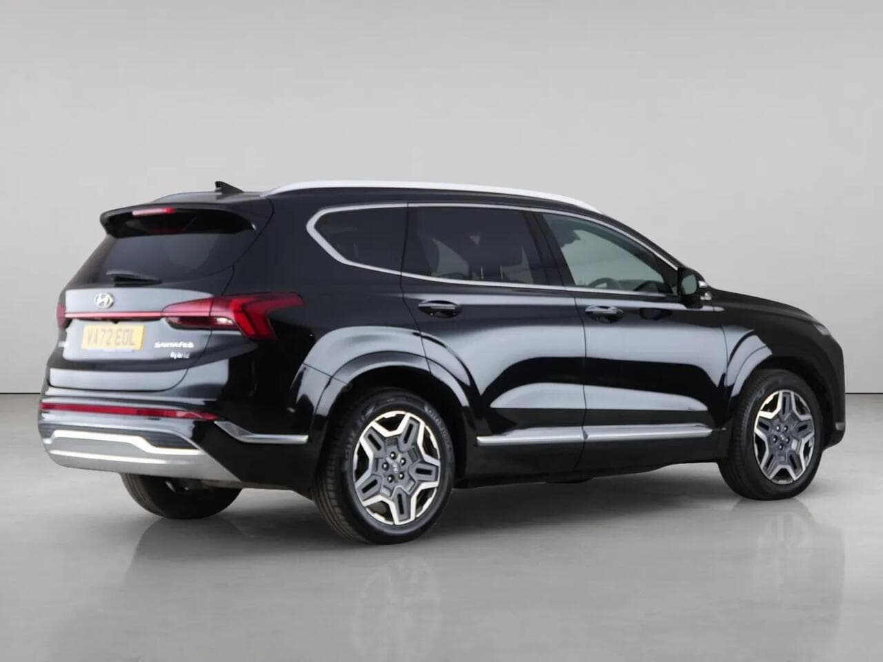 Hyundai Santa Fe thumbnail Rear Right