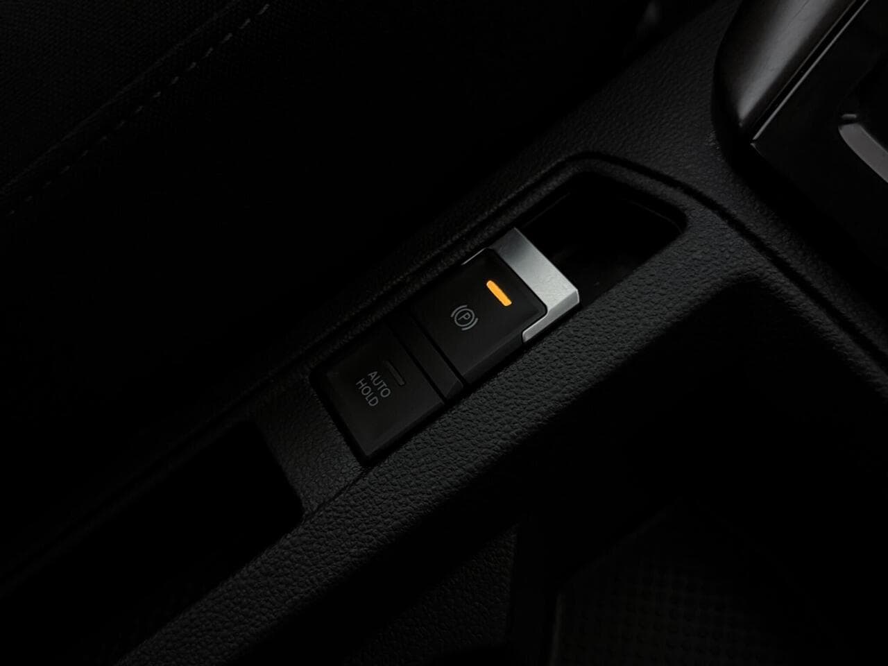 Volkswagen T-Roc thumbnail Misc Controls