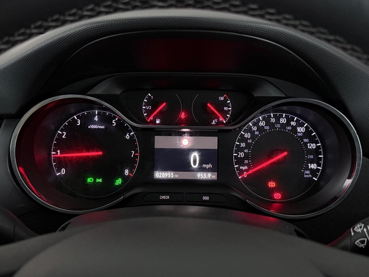 Vauxhall Crossland thumbnail Driver Instruments