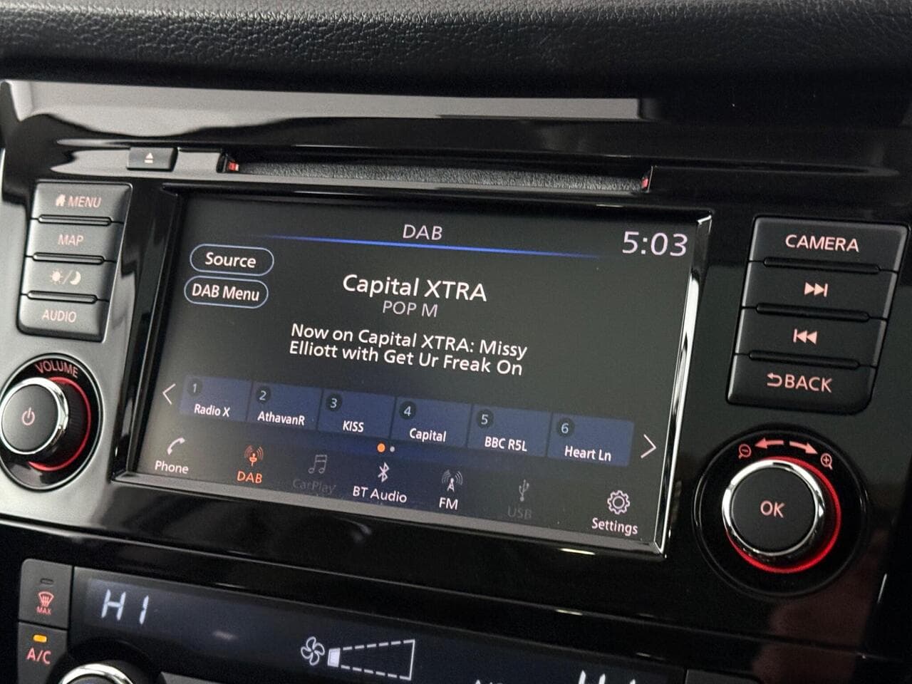 Nissan Qashqai thumbnail Infotainment System