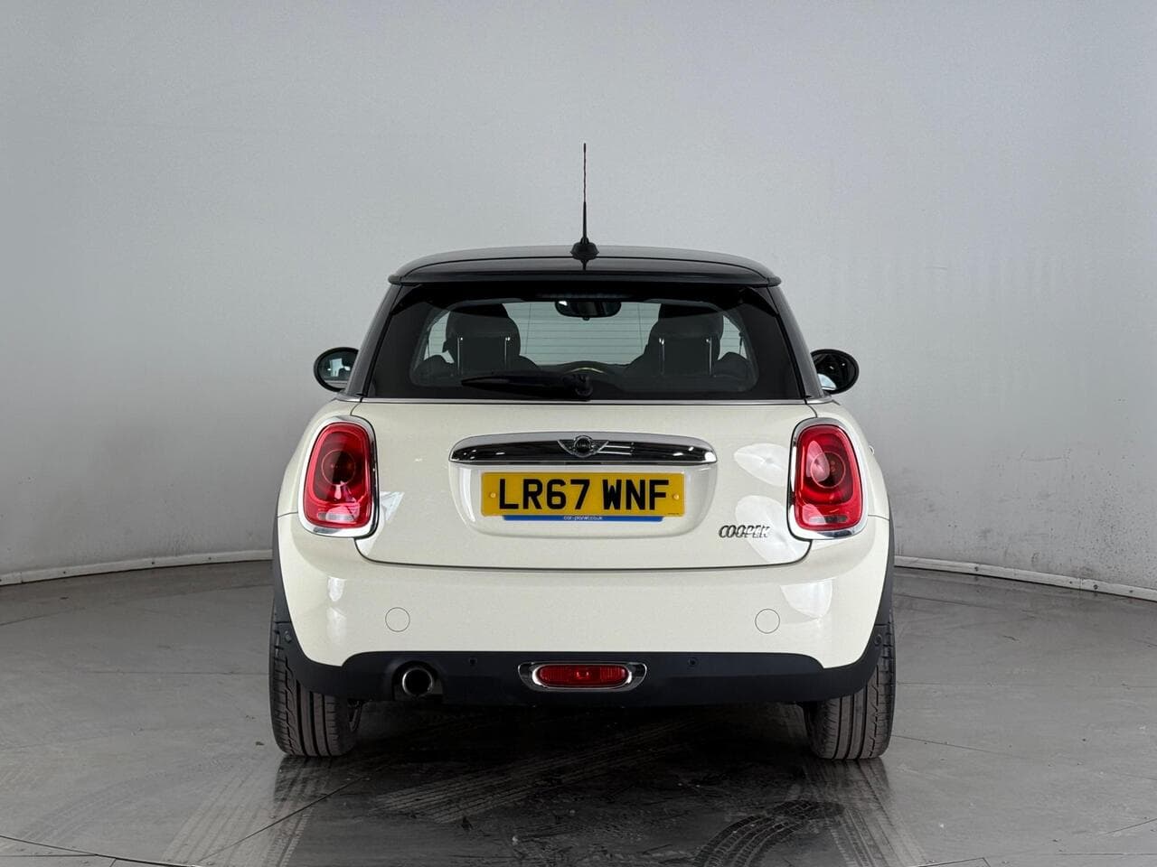 MINI Hatch thumbnail Rear