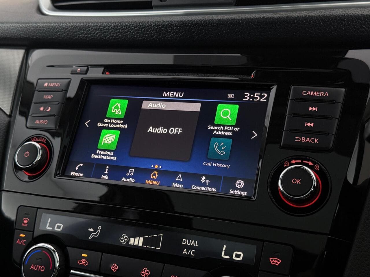 Nissan Qashqai thumbnail Infotainment System