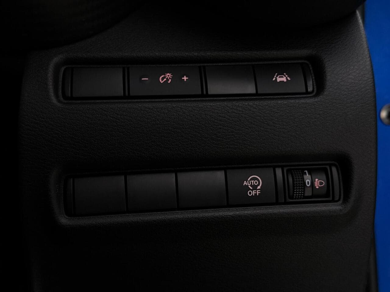 Nissan Juke thumbnail Misc Controls