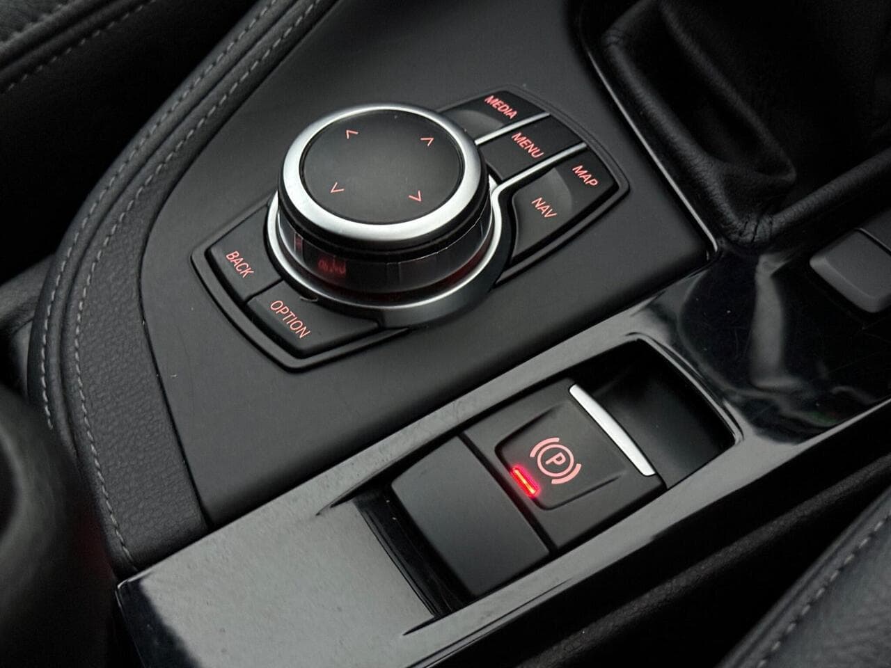 BMW X1 thumbnail Misc Controls