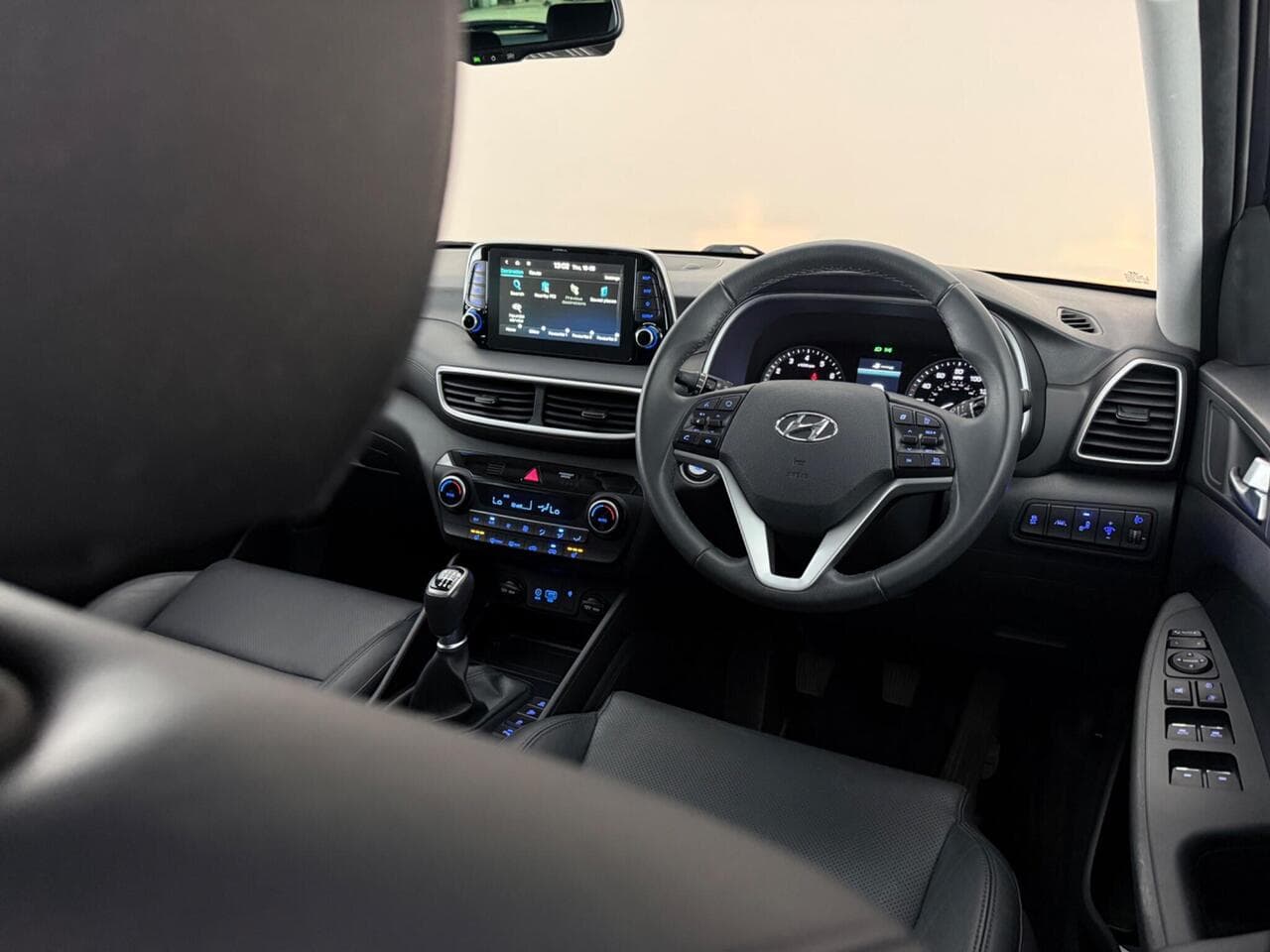 Hyundai TUCSON thumbnail Interior Front