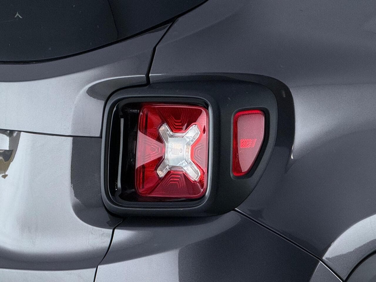 Jeep Renegade thumbnail Lights Rear