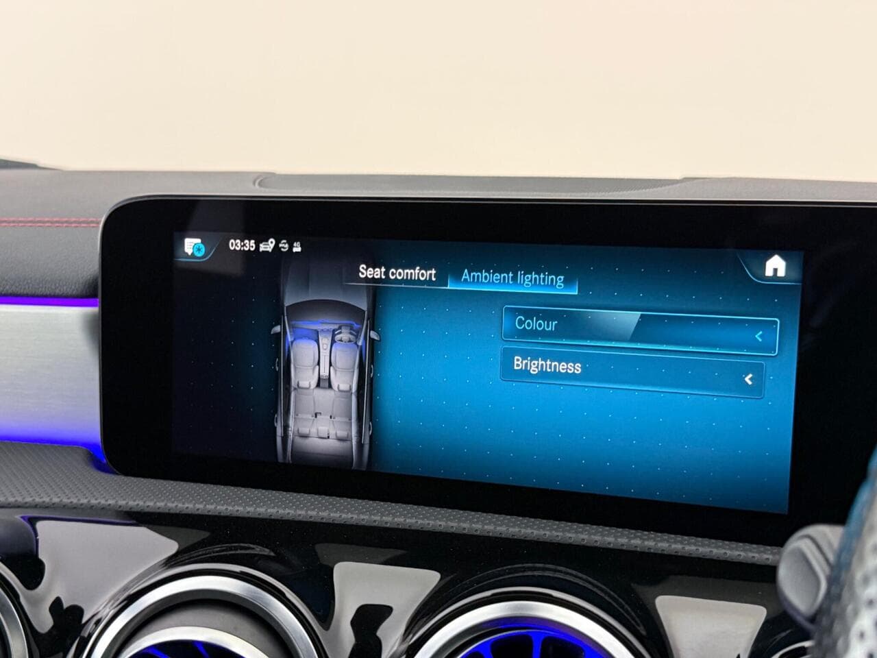 Mercedes-Benz CLA thumbnail Infotainment System