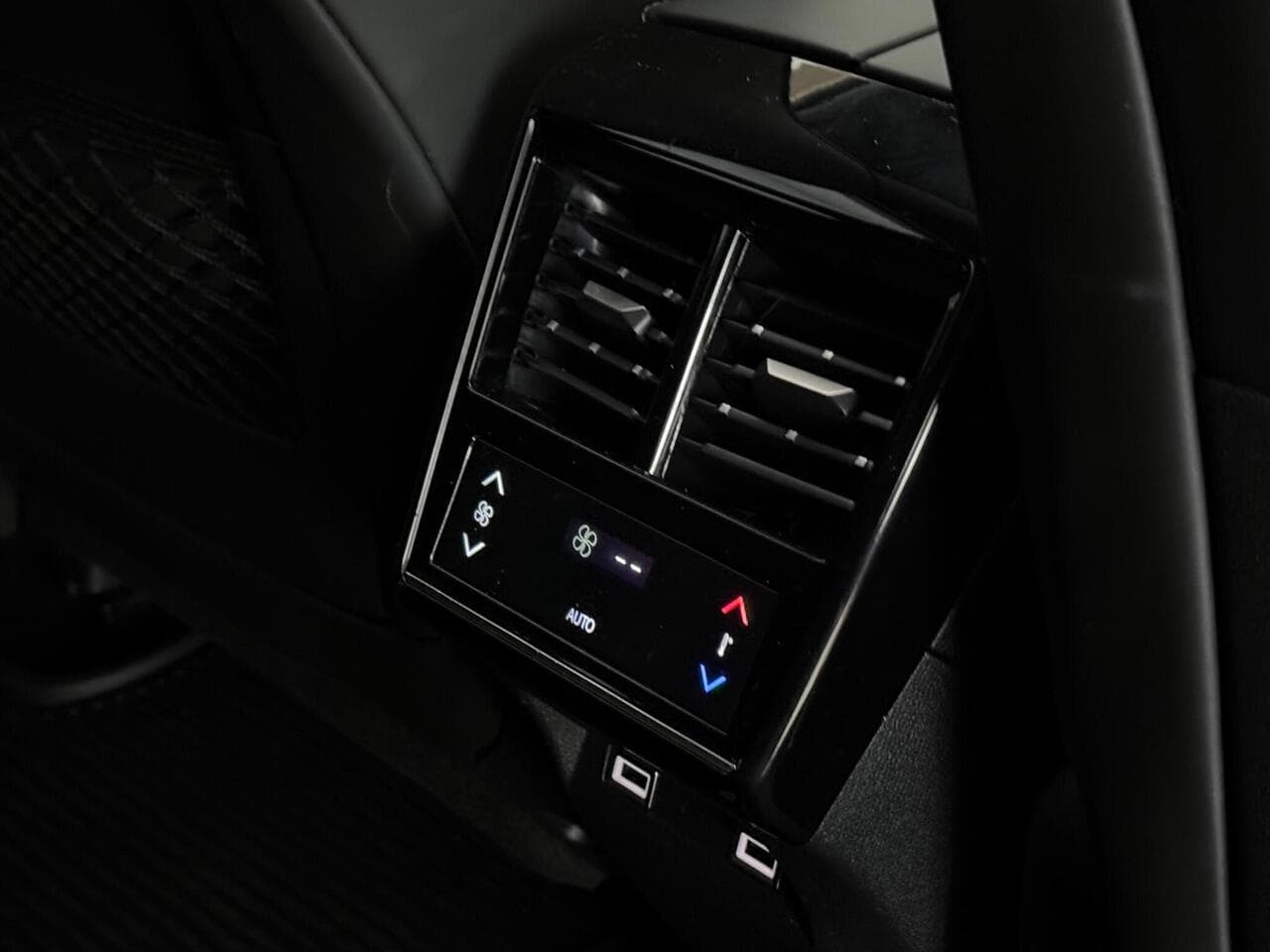 DS AUTOMOBILES DS 7 CROSSBACK thumbnail Infotainment System
