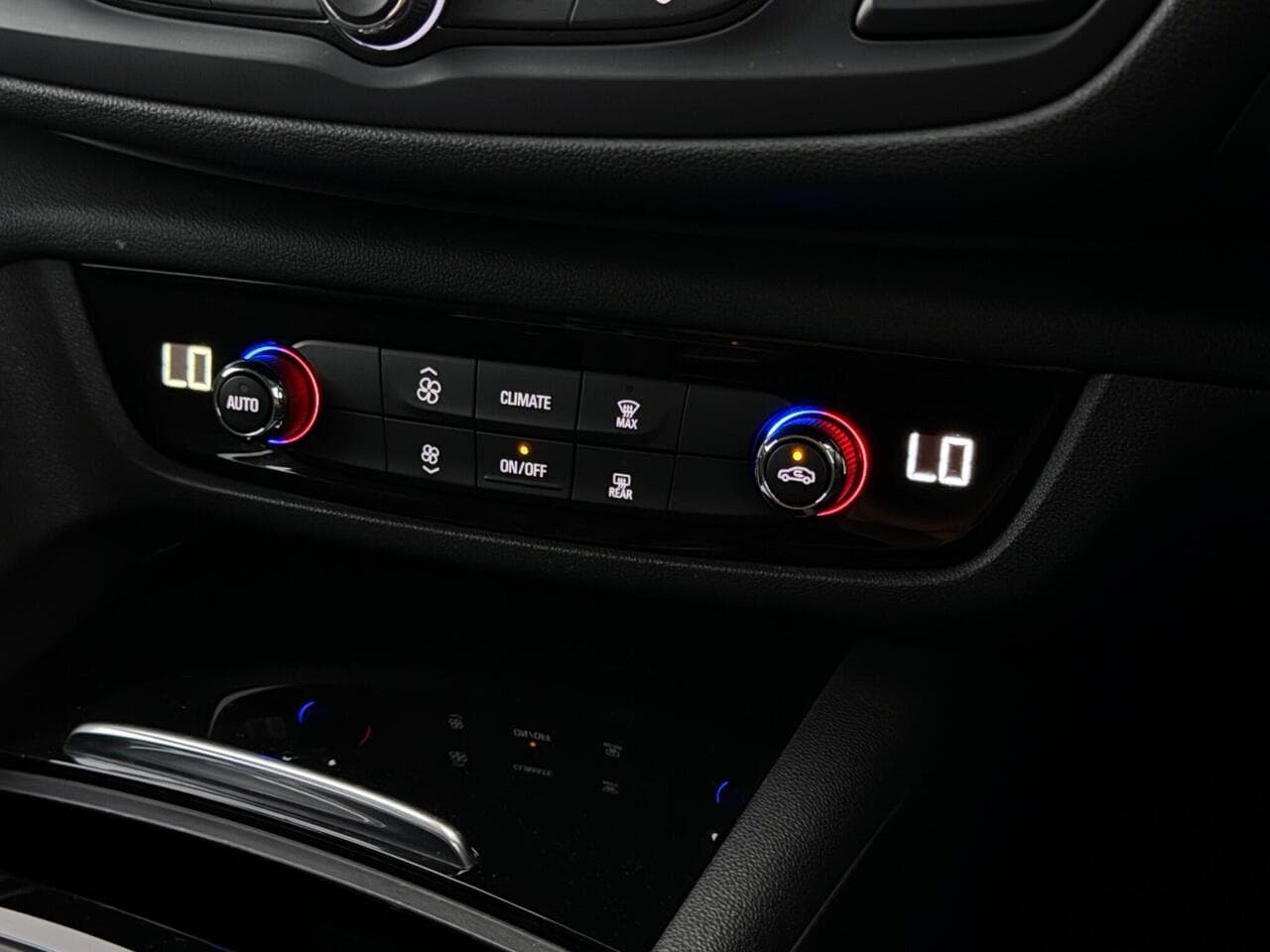 Vauxhall Insignia thumbnail Misc Controls