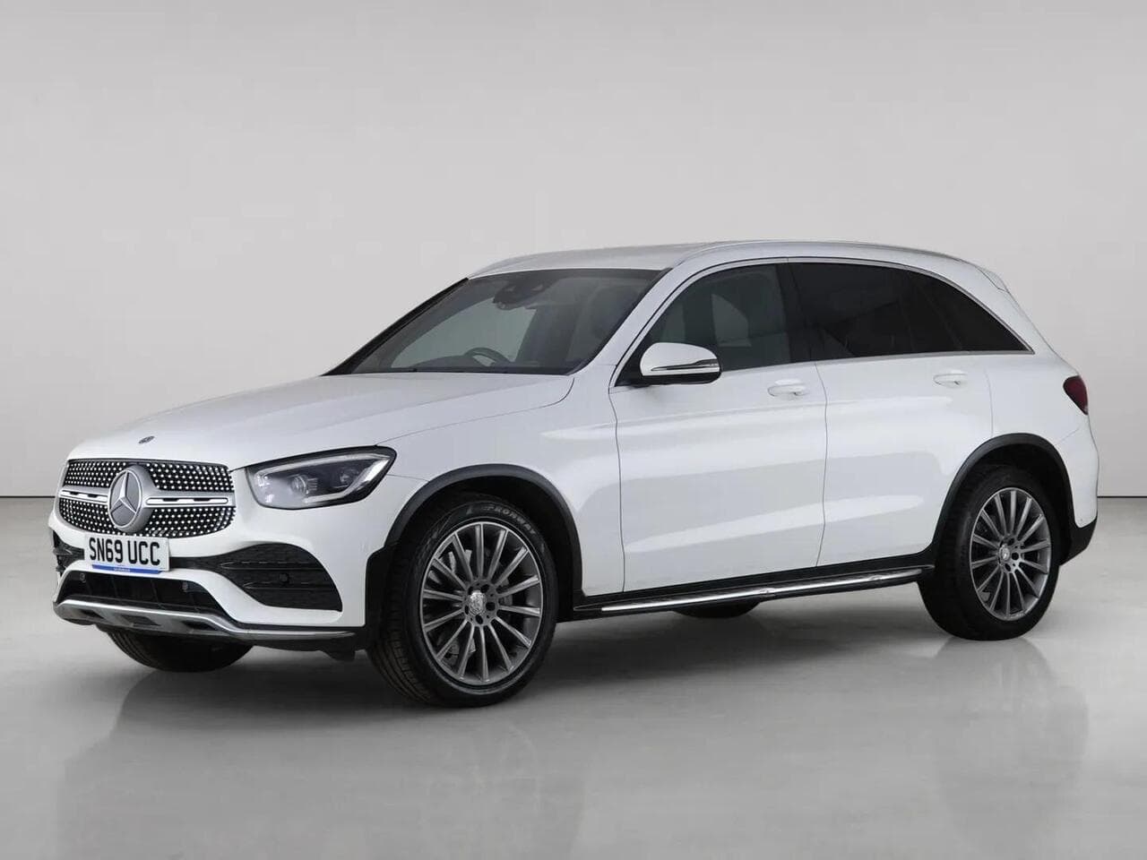 Mercedes-Benz GLC thumbnail Front Left