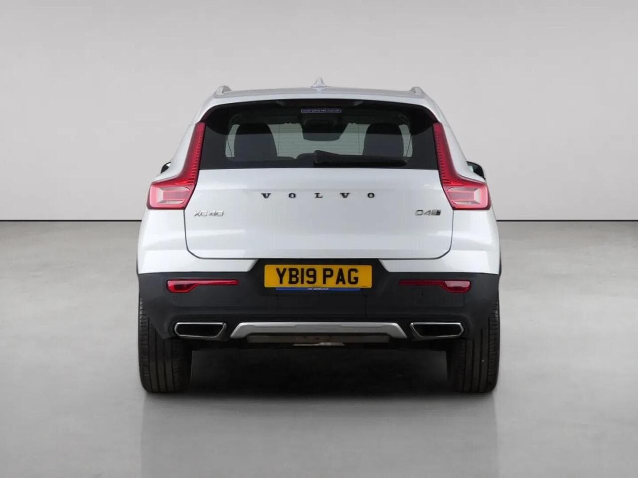 Volvo XC40 thumbnail Rear